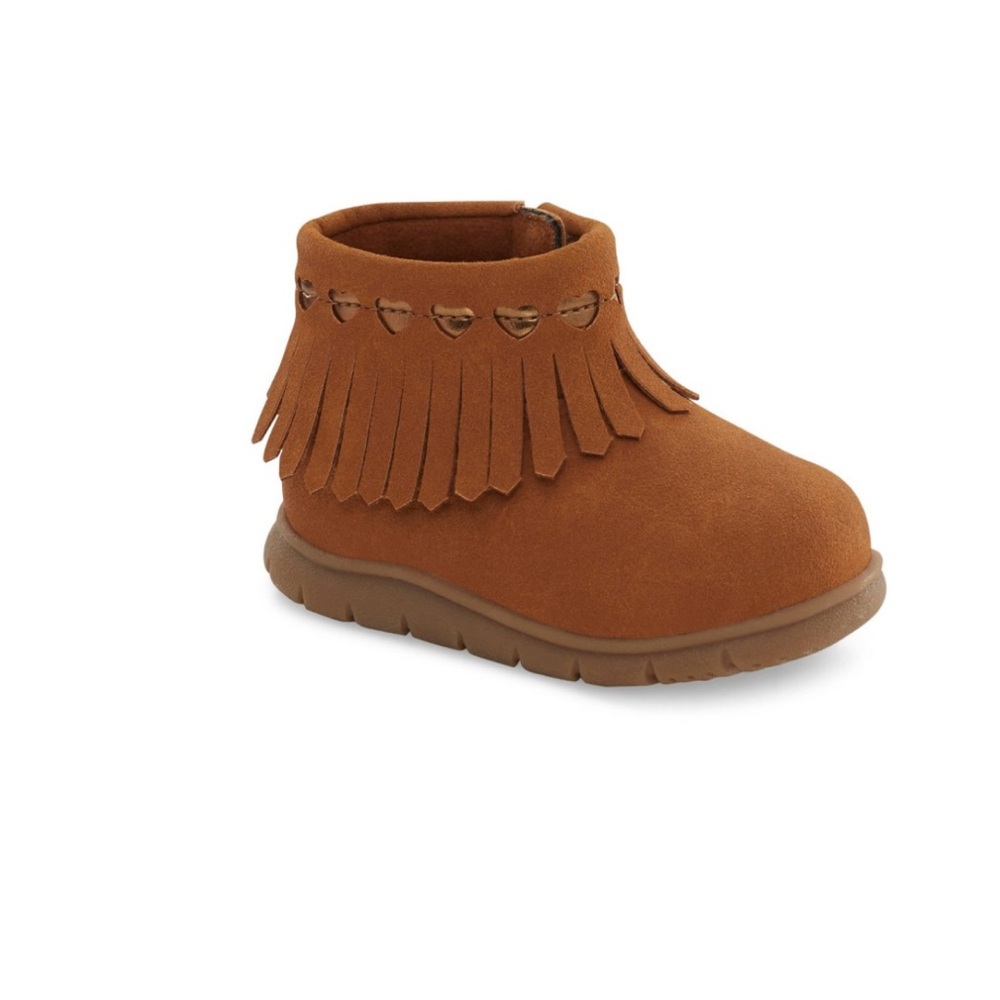 NWT! Carter’s Velcro sides boots with fringe and heart cutouts. Size 3